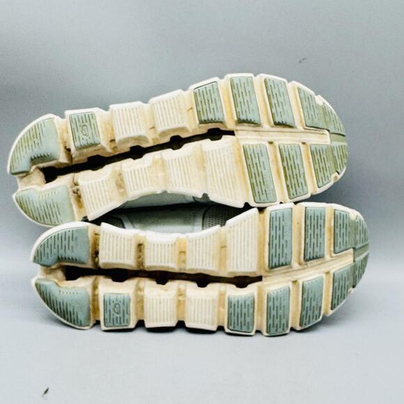 On Shoes Womens 7.5 White Blue Cloud CloudTec Swiss Engineering Running Sneakers - Picture 8 of 10